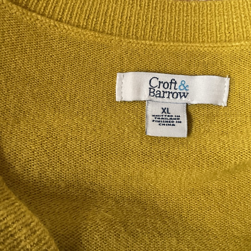 Croft and barrow v neck sweater, XL - Picture 4 of 4